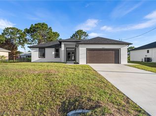 2611 27th St SW, Lehigh Acres, FL 33976