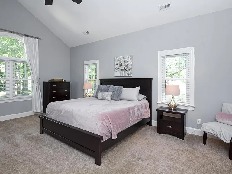 1315 Lake Point Dr — Photo 27