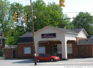 302 N Aspen St, Lincolnton, NC 28092