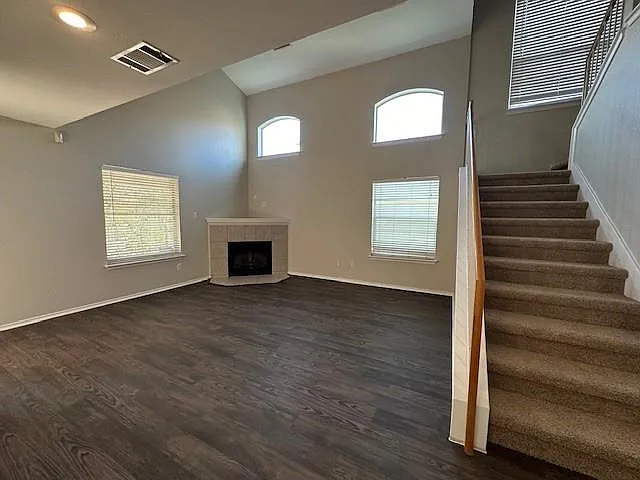 5157 Hartson — Photo 16