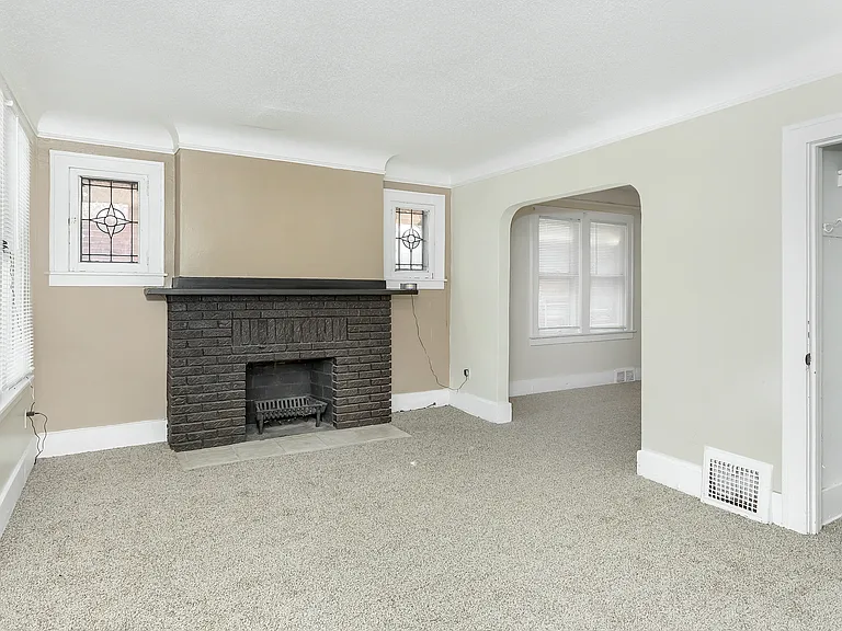 12123 Santa Rosa Dr — Photo 4