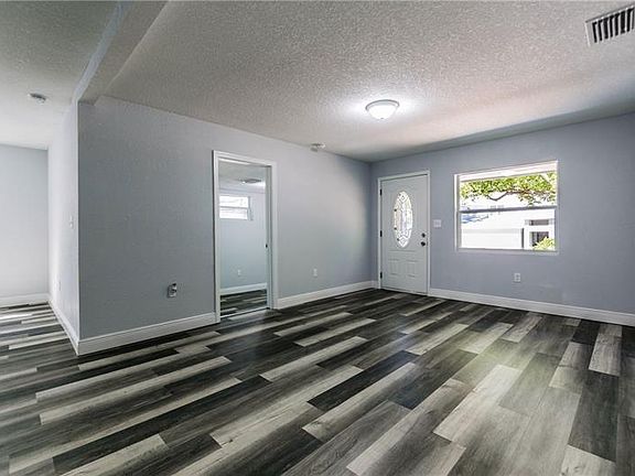 3rd image of 7313 N Ola Ave