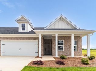 403 Creekside Ter, Clemmons, NC 27012