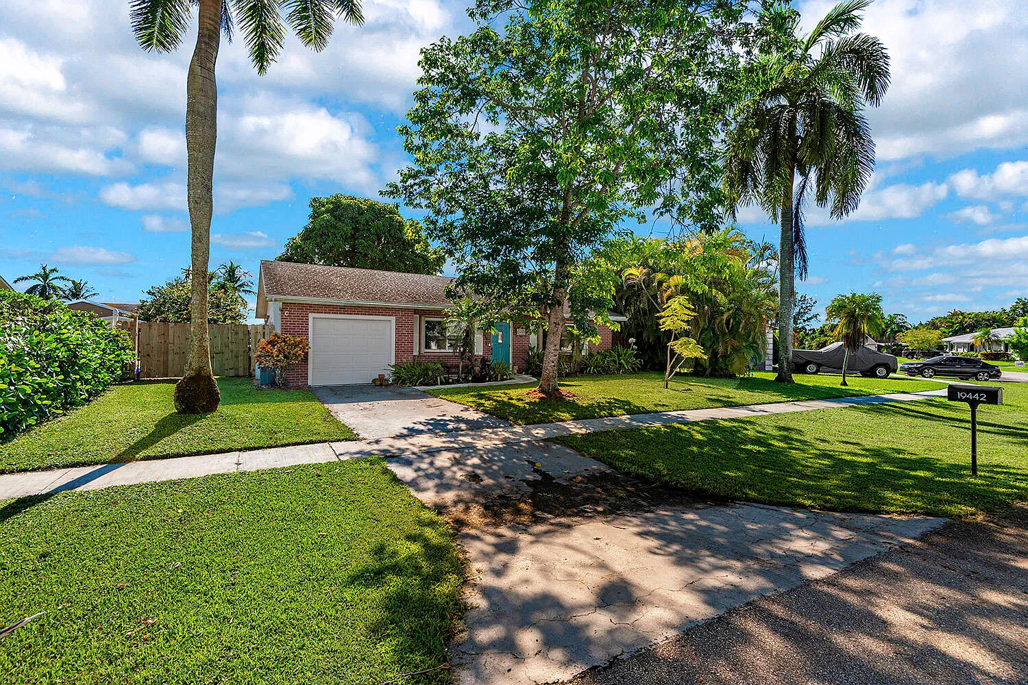 2 bed, 2.0 bath, 1113 sqft, $3,200 — Photo 3