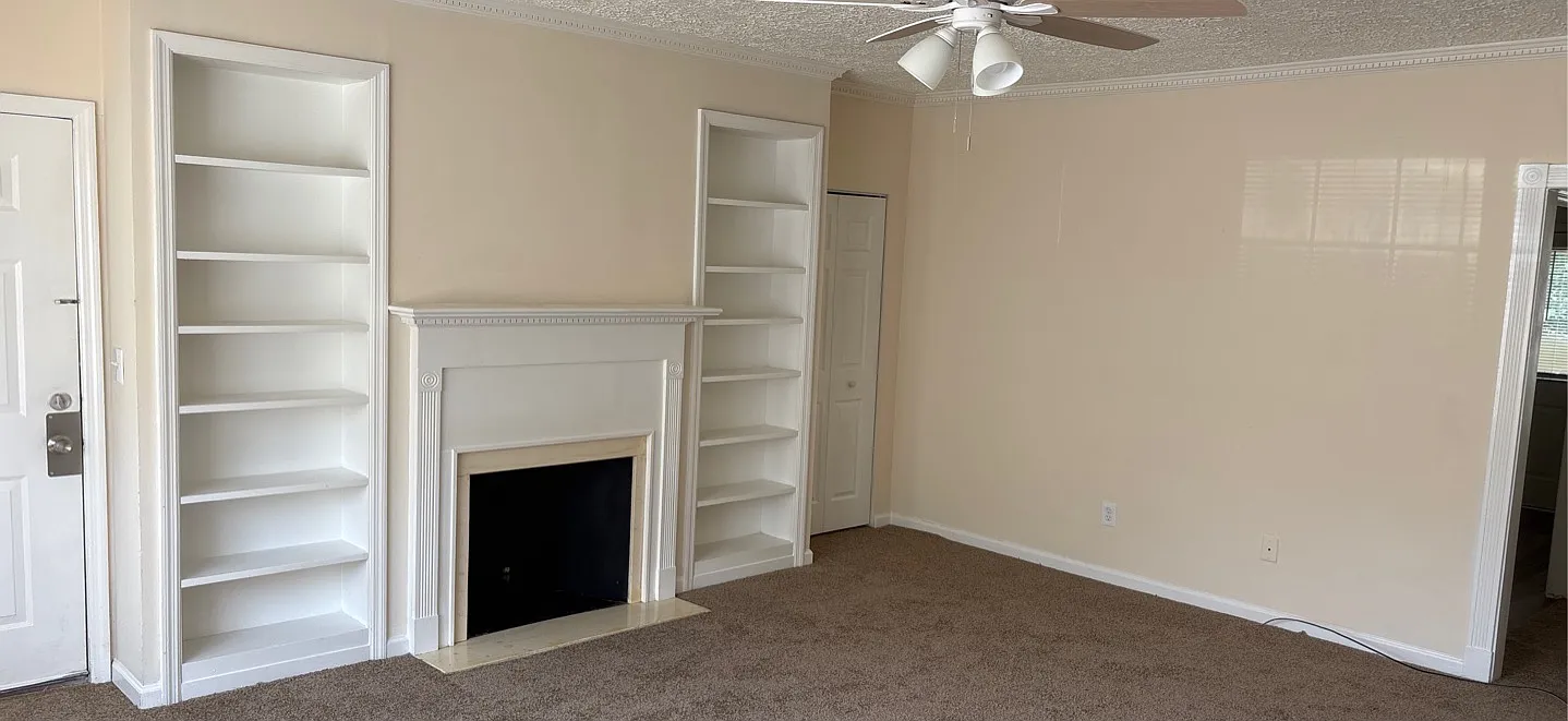 400 South Center St - 314B — Photo 1