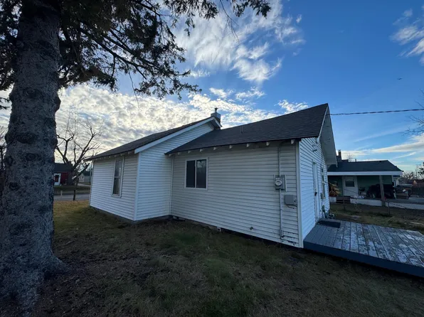 813 4th St SE, Bemidji, MN 56601