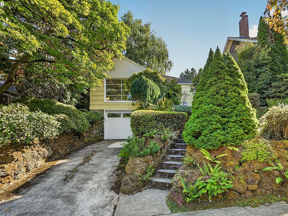 1st image of 4116 NE Hazelfern Pl