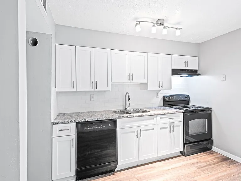 Uphill Flats- 1, 2 & 3 Bedrooms — Photo 3