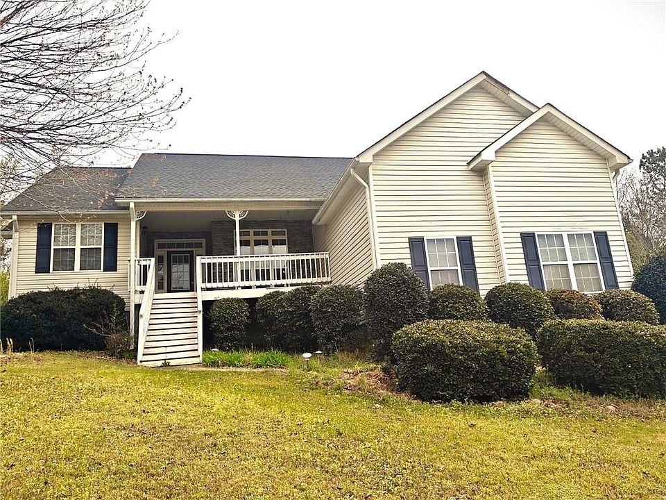 1st image of 220 Daniel Springs Ct