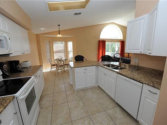 4th image of 3089 Bloomsbury Dr