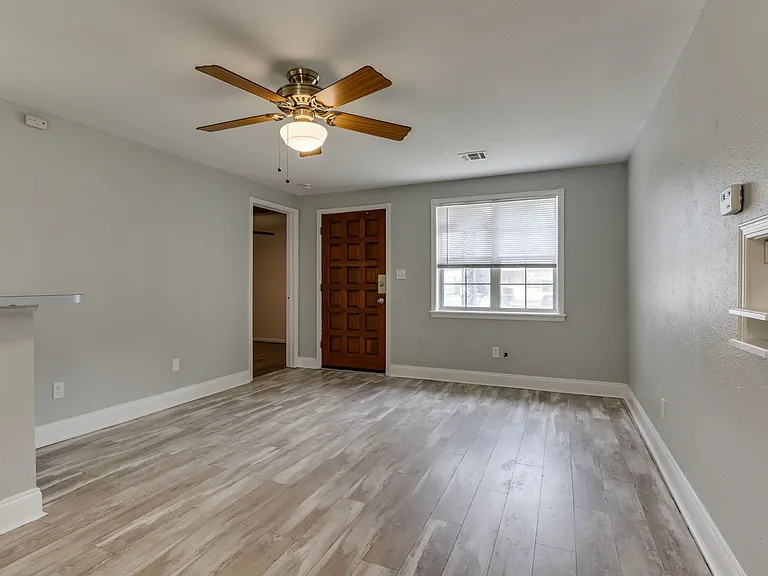 3628 Firethorn Dr — Photo 6