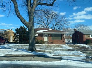 24604 Willowby Ave, Eastpointe, MI 48021