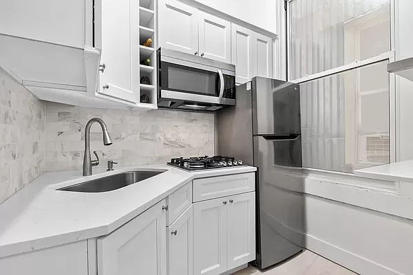 1st image of 175 E 93rd St APT 1B