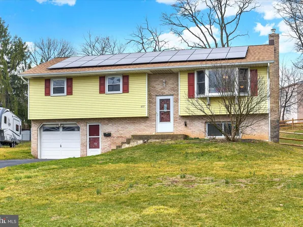 633 N Mount Joy St, Elizabethtown, PA 17022
