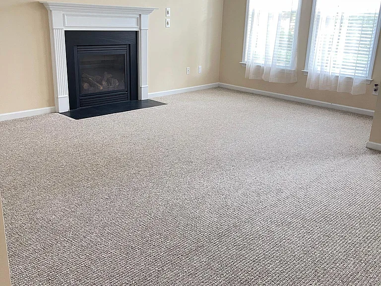 245 Breezemont Dr — Photo 5