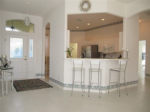 3rd image of 5183 Highbury Cir