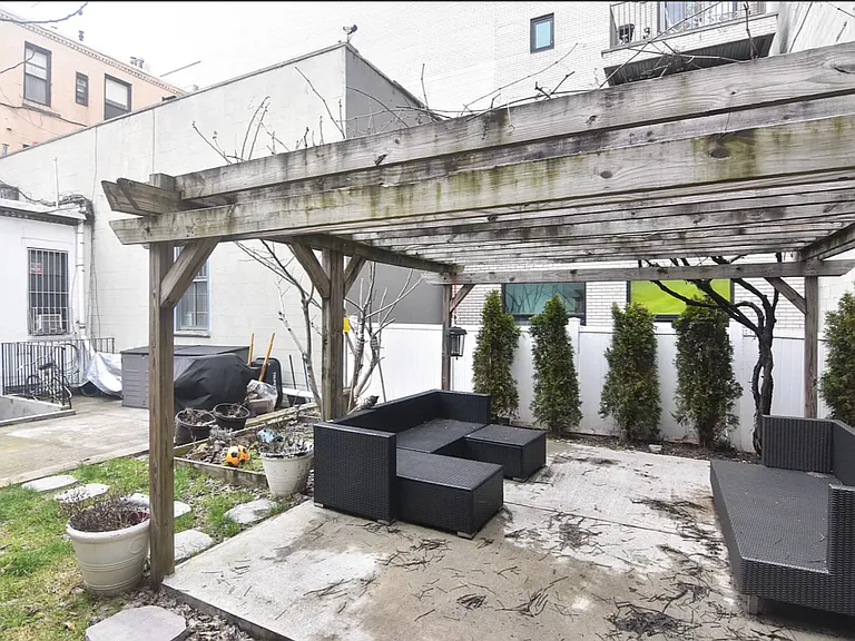 449 Grand St #3R — Photo 10
