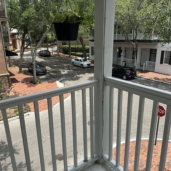 5202 SW 91st Ter #B — Photo 8