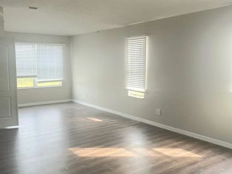 10206 Beneva Dr — Photo 11