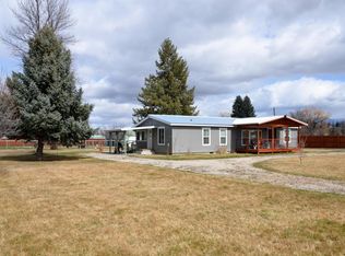 284 Roosevelt Ln, Hamilton, MT 59840