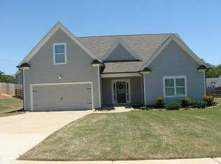 40 Fox Dr, Winder, GA 30680
