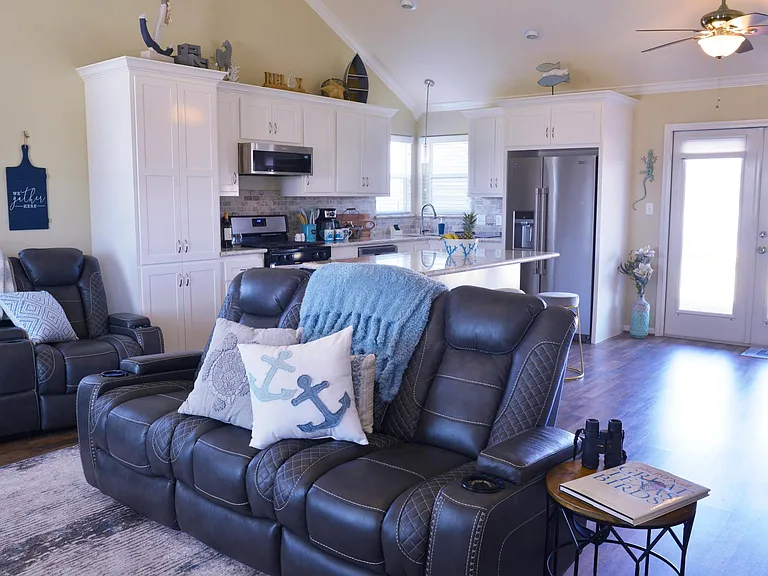 2890 Broadway St — Photo 12