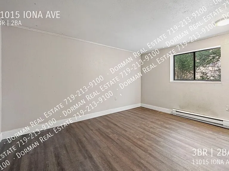 11015 Iona Ave — Photo 8