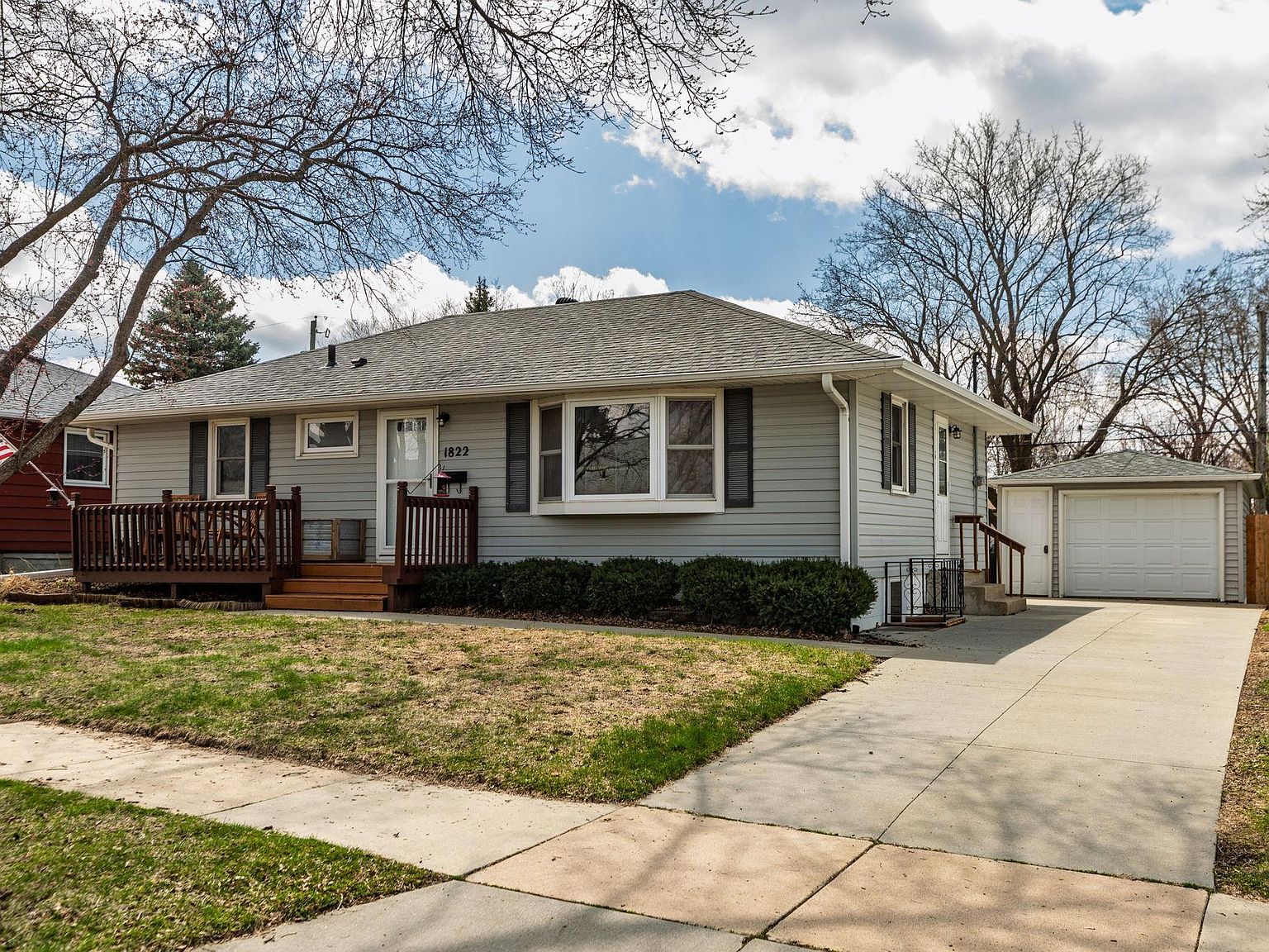 neer  ① 17822 N Astor Ct, Colbert, WA 99005 | Zillow