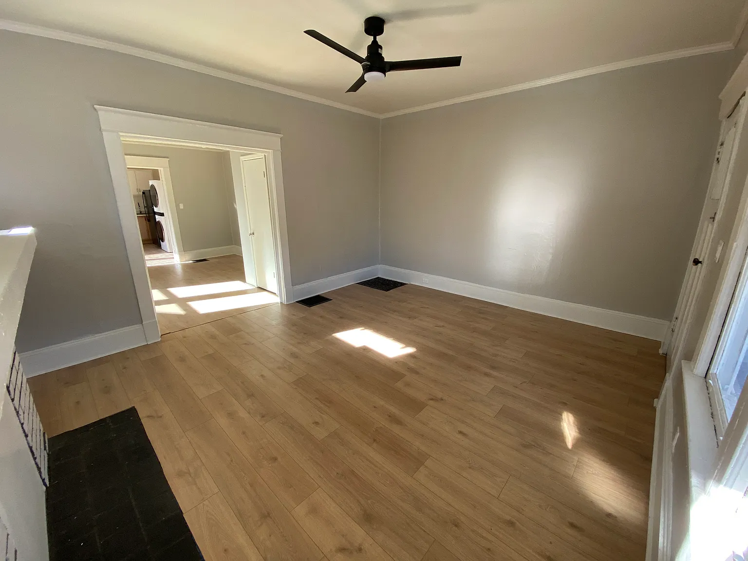 1127 Metropolitan Pkwy SW — Photo 2