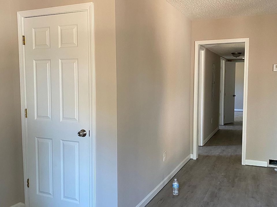Living room to hall