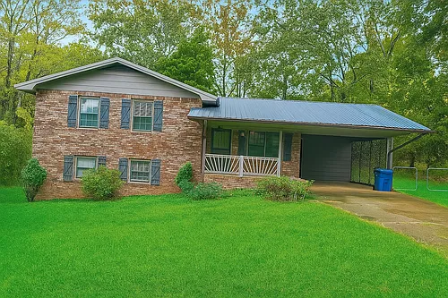 926 Carson Ln SW Photo 1