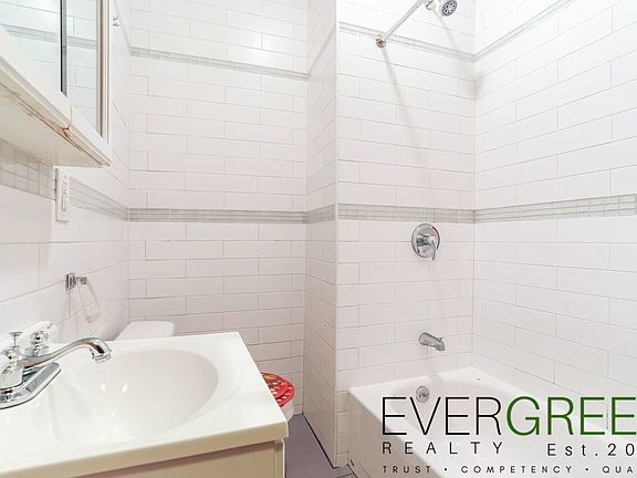 2nd image of 1335 Hancock St APT 2R