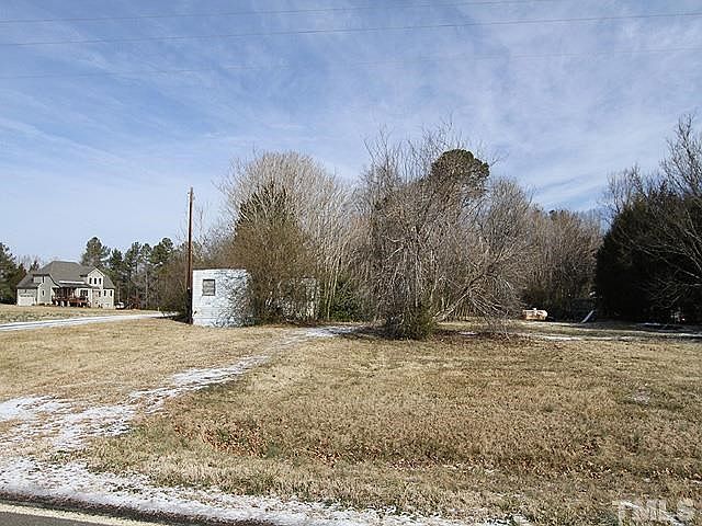 2nd image of 501 John Jones Rd
