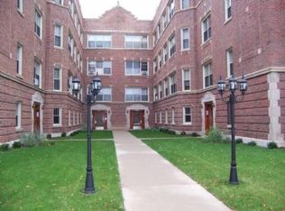 1726 E 70th St #2, Chicago, IL 60649