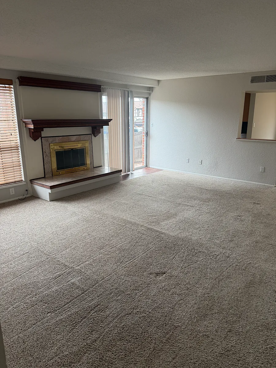 Living room - 3855 S Monaco Pkwy #183