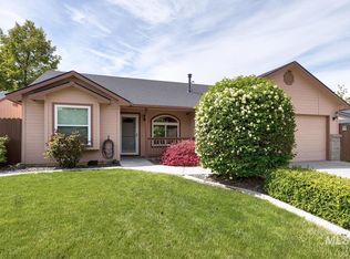 7837 Arlington Dr, Nampa, ID 83687