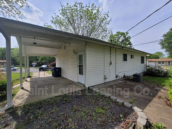 3rd image of 2154 Aristocrat Dr
