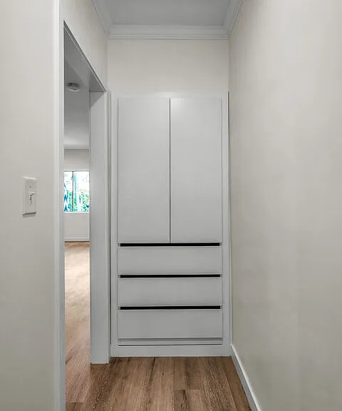 738 Westmount Dr — Photo 13
