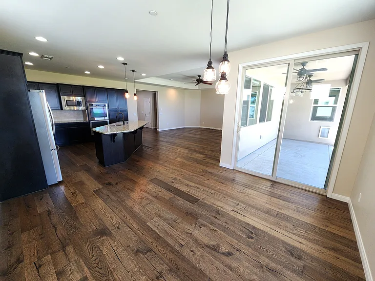 2611 Barrowby St — Photo 12