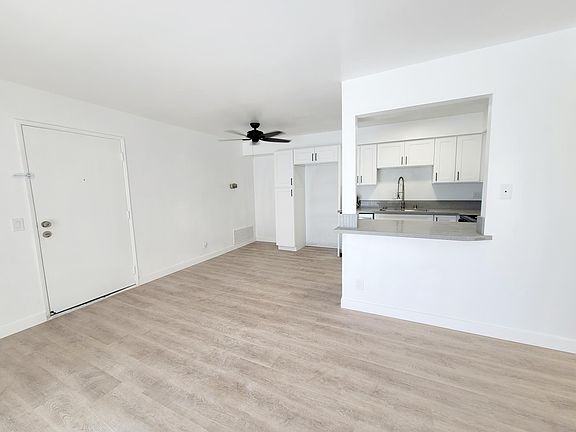 4th image of 31200 Landau Blvd APT 305