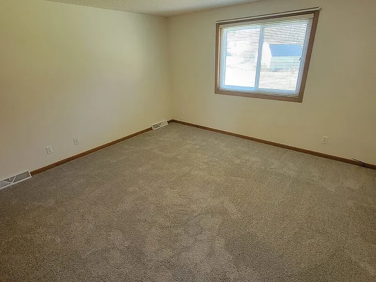 2709 1st Ave — Photo 24