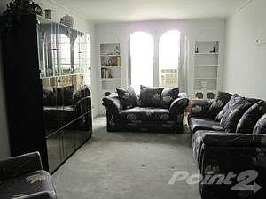 2461 E. 29 St. 6P living