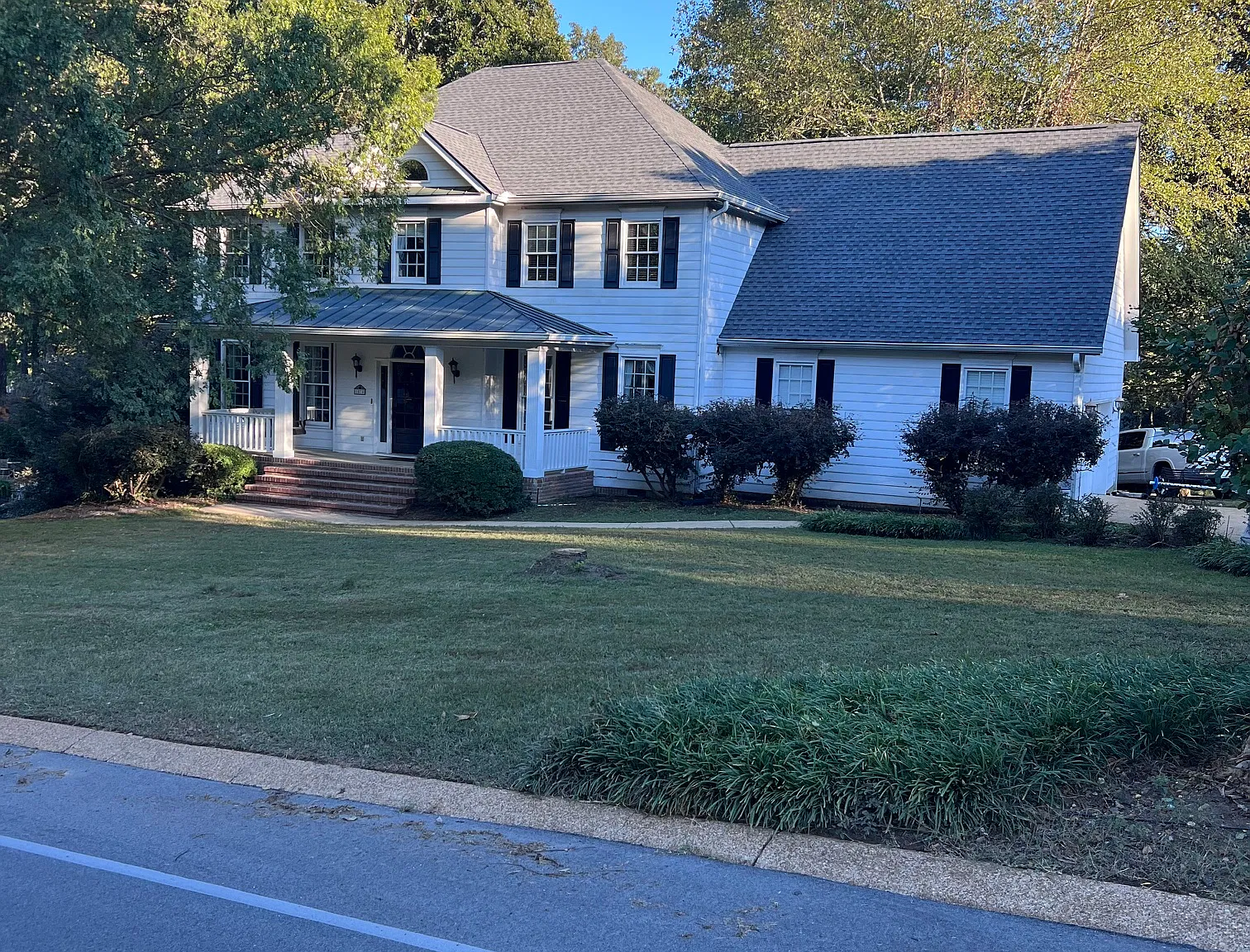 4 bed, 2.5 bath, 3446 sqft, $3,950 — Photo 1