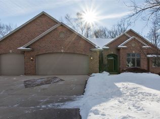 2895 Sweetfern Dr, Green Bay, WI 54313