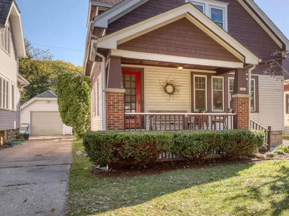 2236 North 65th STREET, Wauwatosa, WI 53213