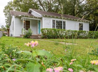 105 Taft Ave, Cleveland, TX 77327