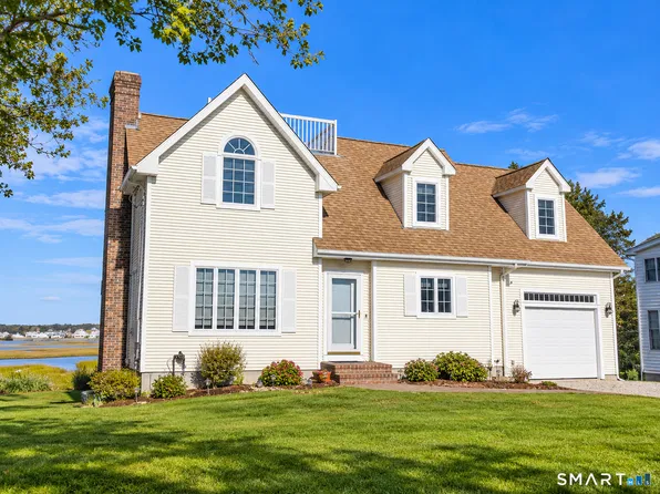 15 Wildwood Rd, Old Saybrook, CT 06475