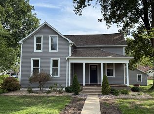 658 S 5th St, Breese, IL 62230