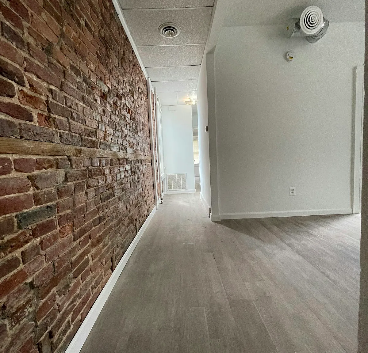 1510 Light Street, Unit 2C — Photo 2