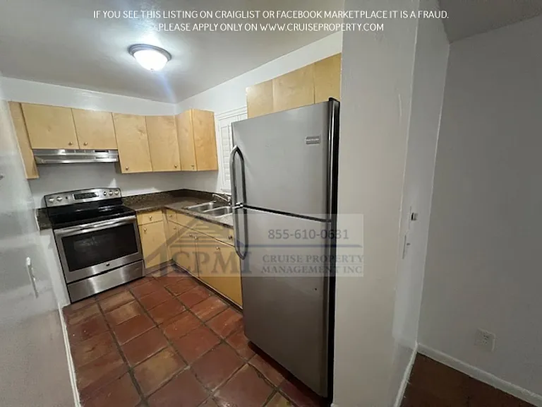 1609 S Federal Hwy — Photo 16